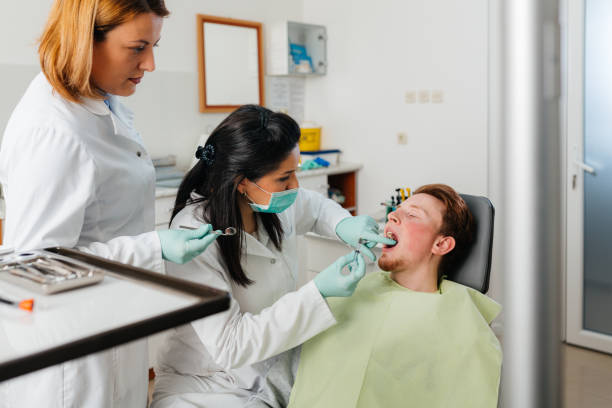 Best Cracked Tooth Emergency Dentist  in Gallup, NM